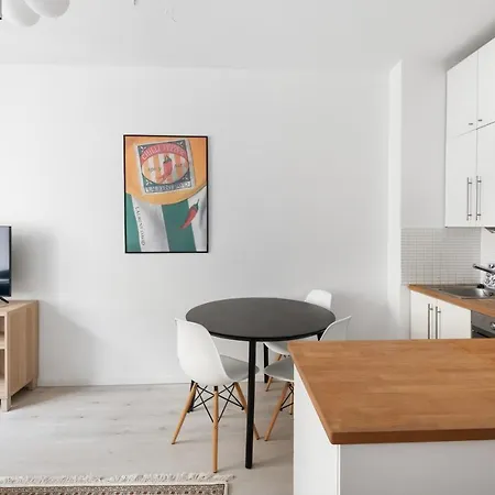 Wehost Fully Equipped Studio In Design District شقة *